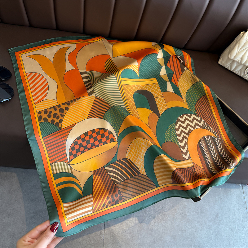 Foulard carré en soie imprimé  - Ascot Neck Scarf avis et prix
